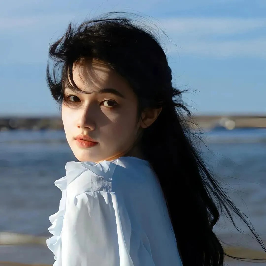 公寓里的两个女人
